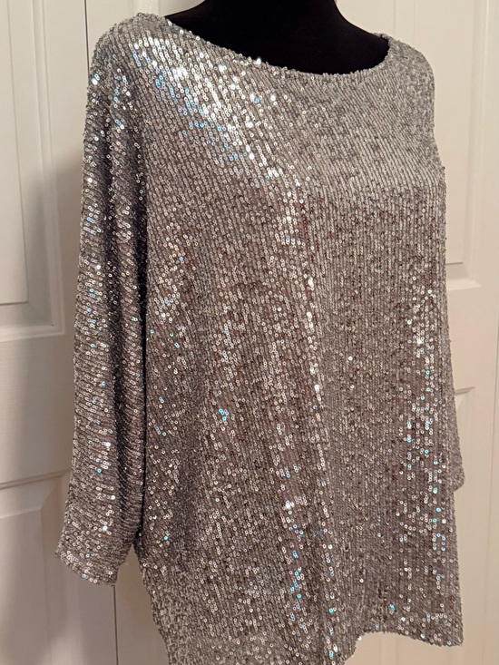 Cable & Gauge Sweaters - Cable & Gauge Silver Sequin Scoop Neck Pullover Party Dinner Disco Holiday